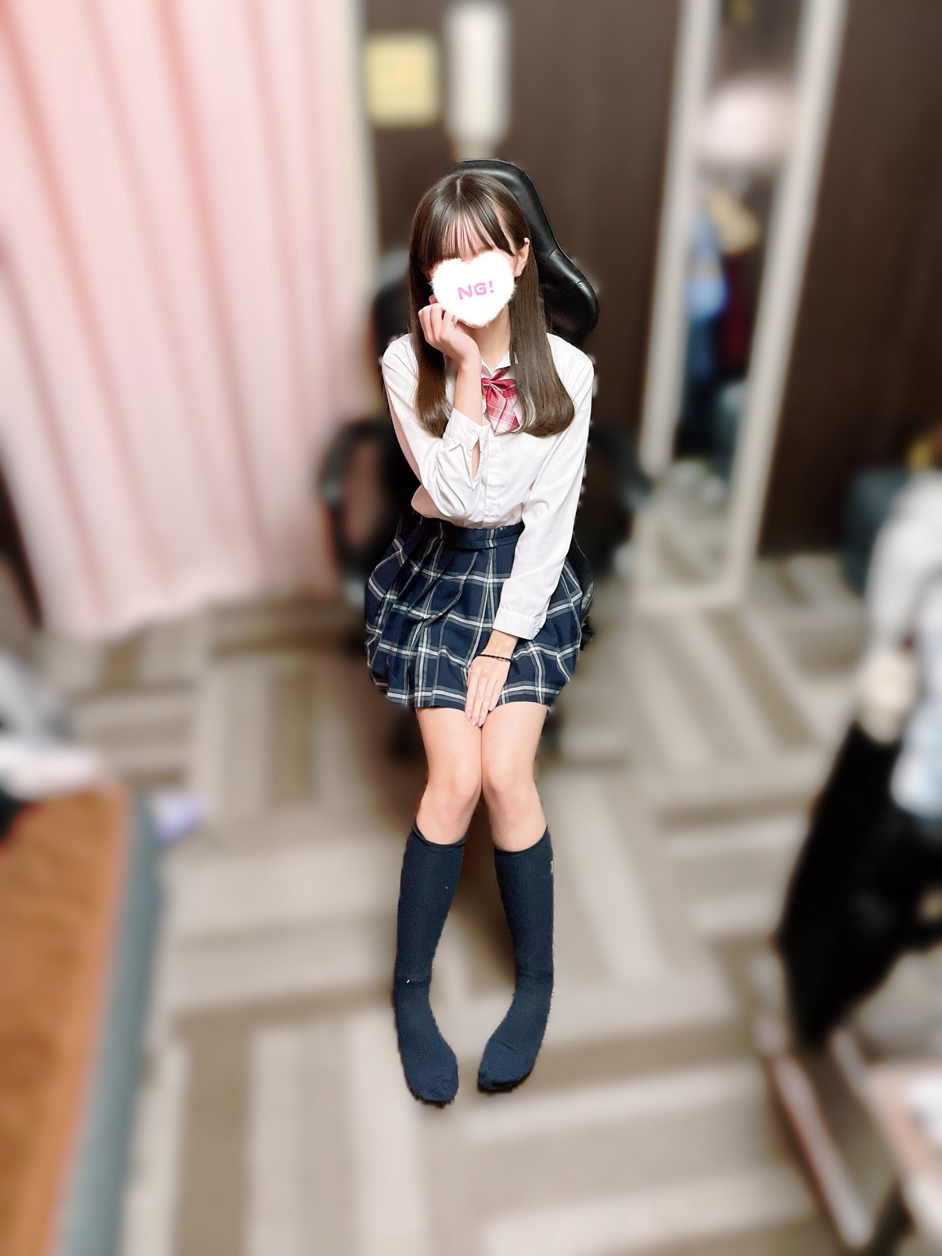 長谷川ひな　🚨体験入店day1　29日木曜日13:00-19:00　🚨体験入店day2　31日土曜日13:00-19:00